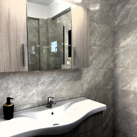 Ammos Casta Beachfront شقة
