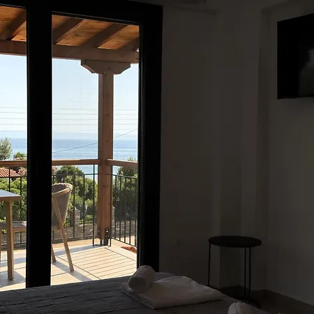 Ammos Casta Beachfront