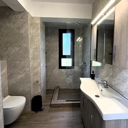 Ammos Casta Beachfront شقة *