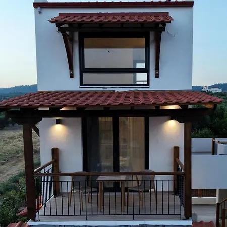 Ammos Casta Beachfront Апартаменты