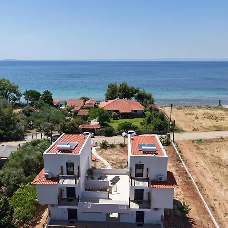 Апартаменты Ammos Casta Beachfront *